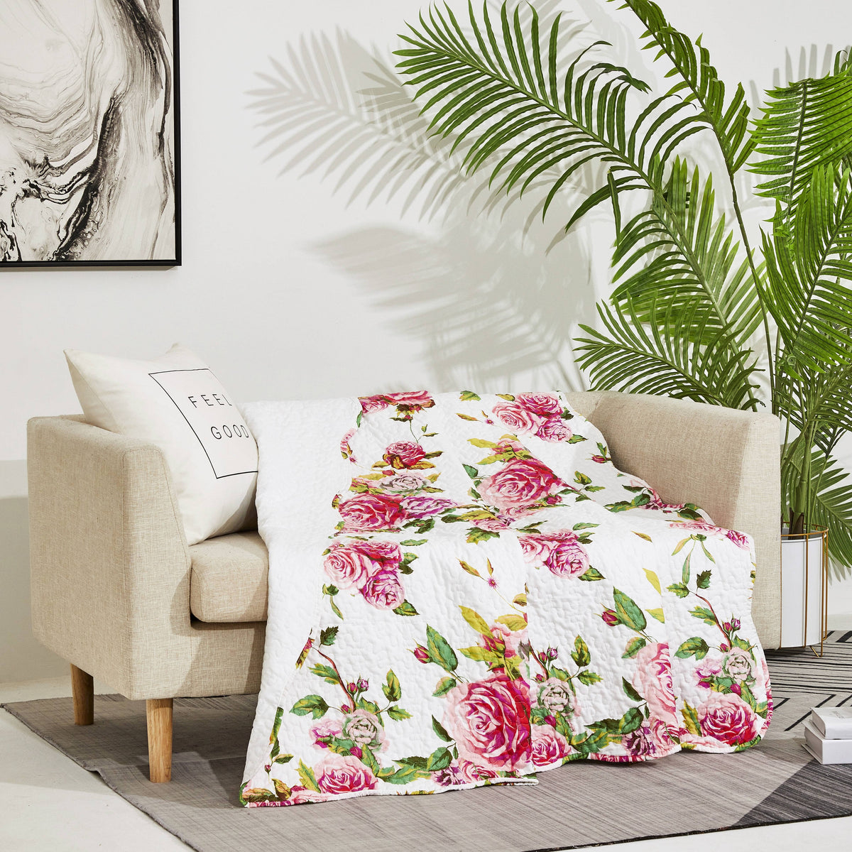 DaDa Bedding Romantic Roses Floral Throw Blanket - Lovely Spring Pink &amp; White Scalloped Colorful Lightweight Breathable - Bright Vibrant Quilted Throw Blanket - 50 x 60
