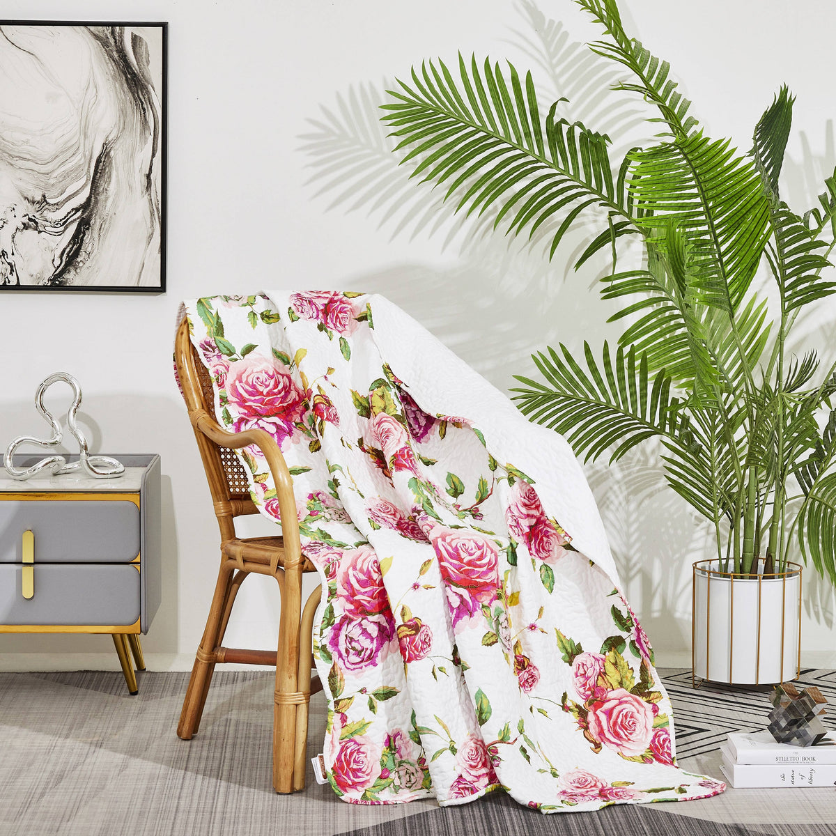 DaDa Bedding Romantic Roses Floral Throw Blanket - Lovely Spring Pink &amp; White Scalloped Colorful Lightweight Breathable - Bright Vibrant Quilted Throw Blanket - 50 x 60